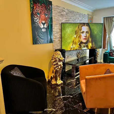 Апартаменти Luxury Design *